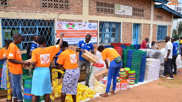 Distribution des kits non vivres aux 230 ménages victimes des pluies torrentielles en province et commune kirundo